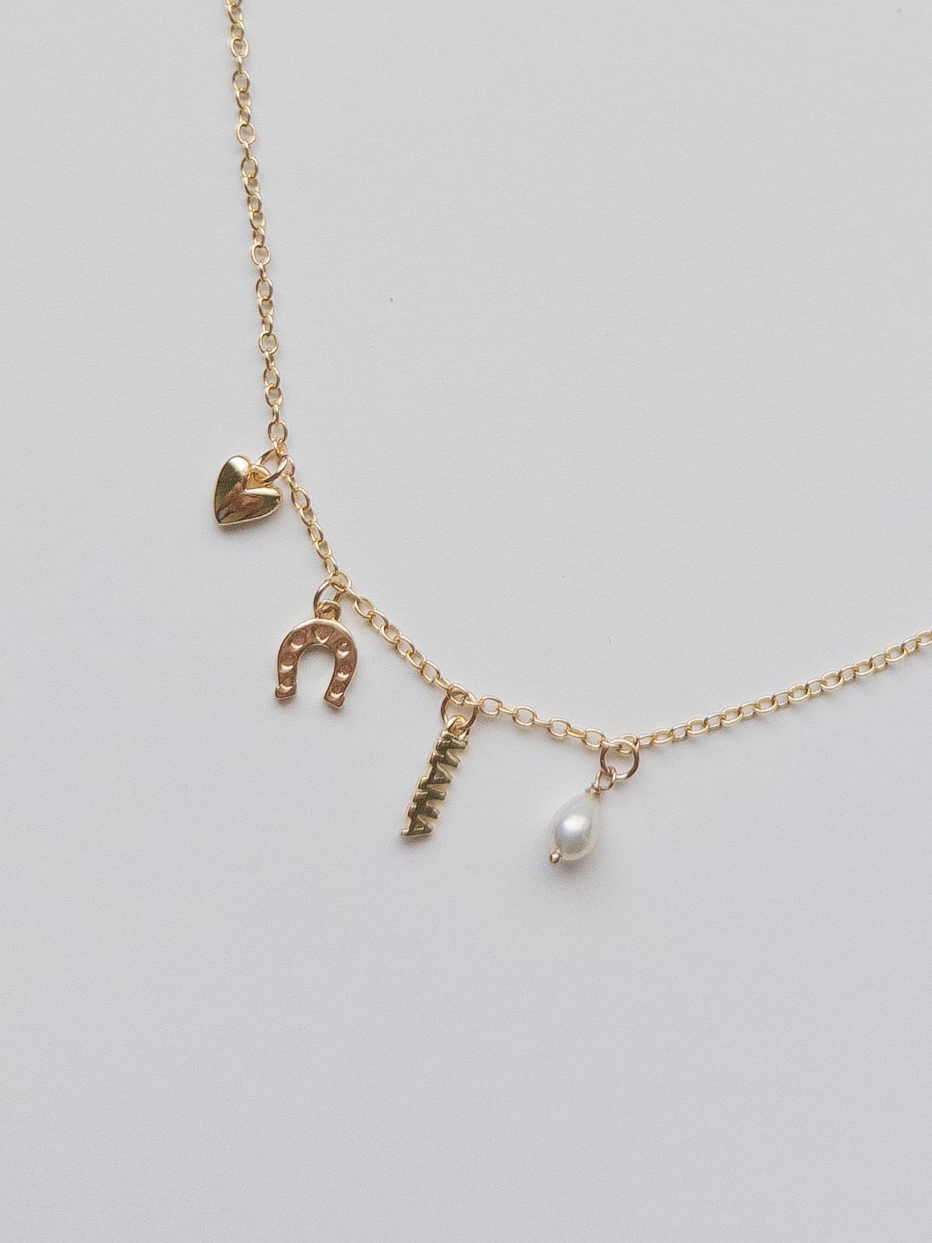 Dainty mama necklace